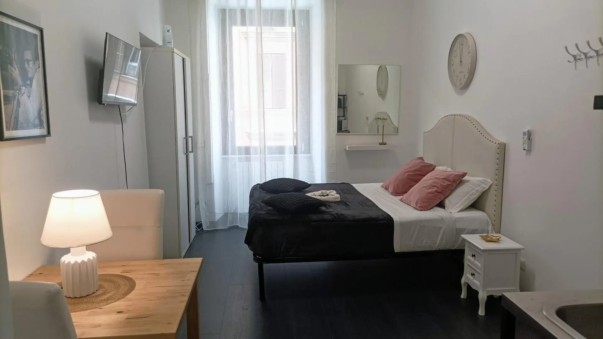 B&B Little Appartaments Roma 0*,  İtalya