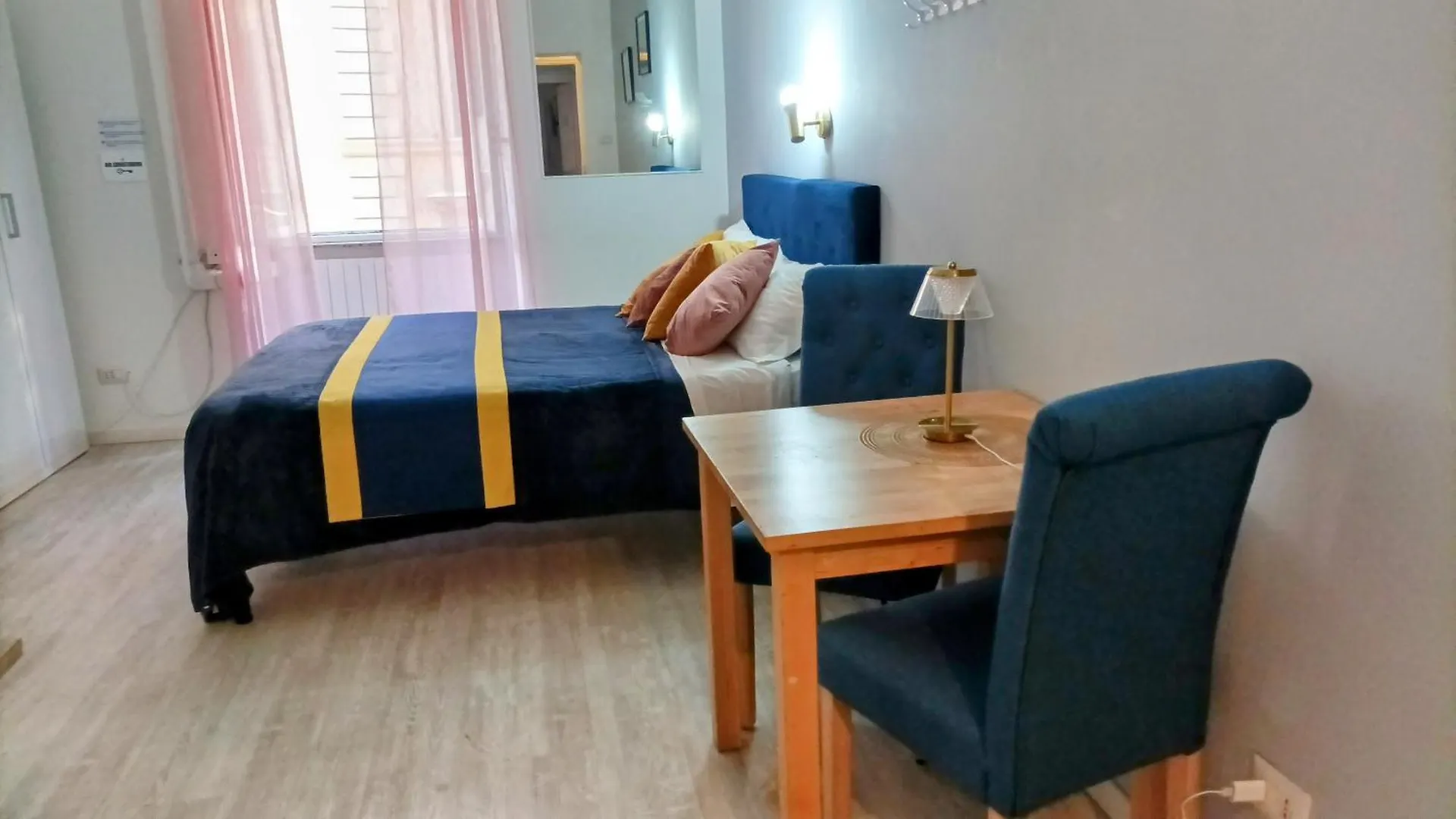 Penzion B&B Little Appartaments Řím