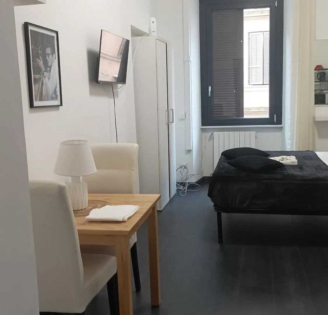 B&B Little Appartaments Rome Guest house